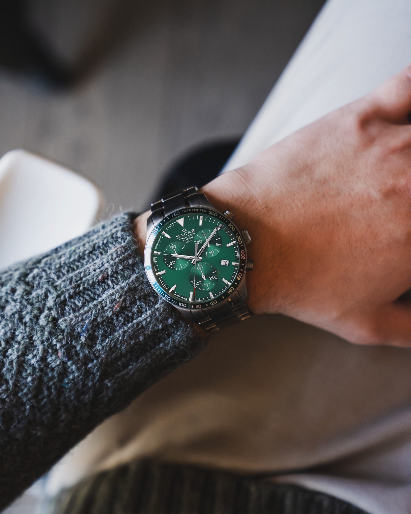 GRİ TİTANYUM ERKEK KOL SAATİ - Instagram