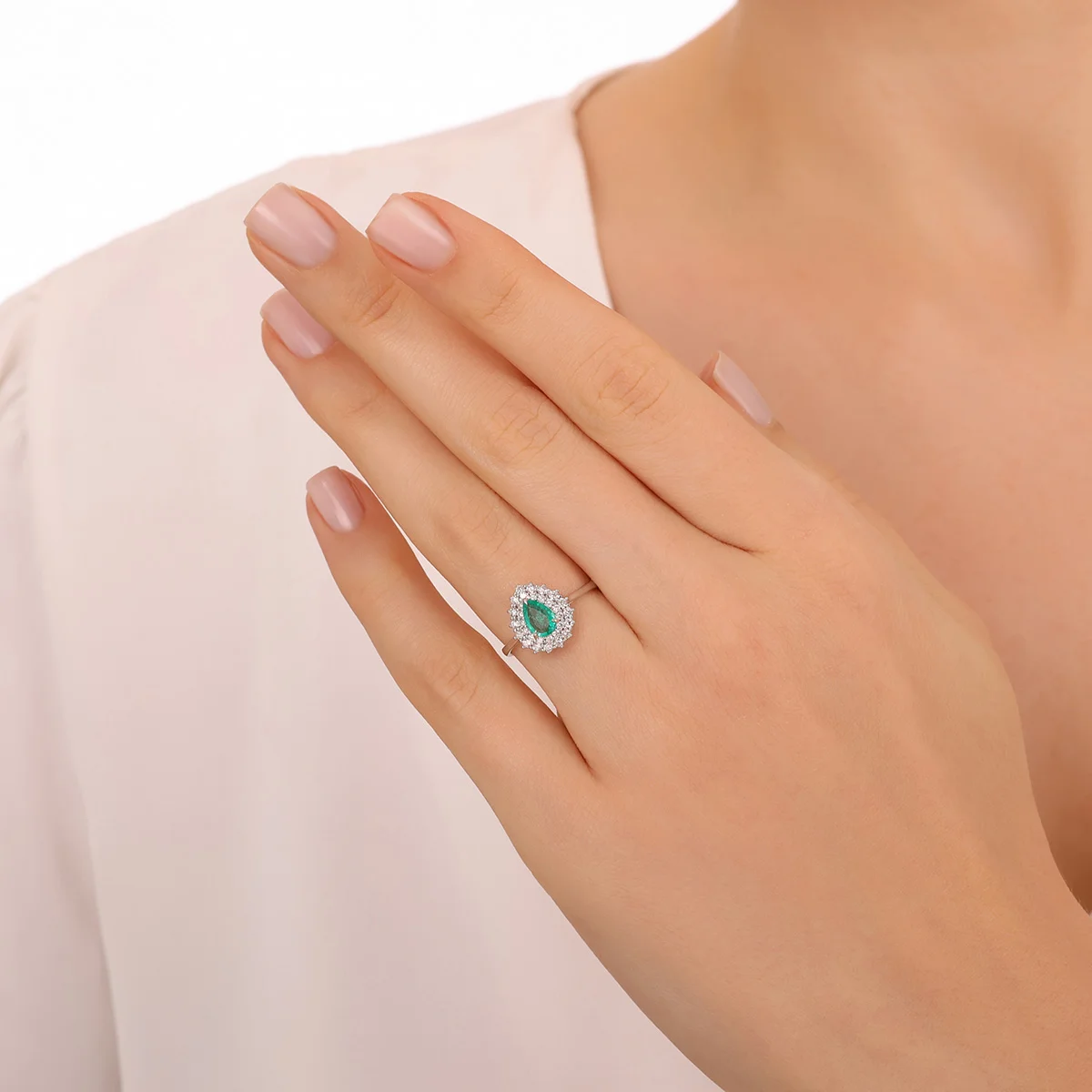 0,78 Karat Pırlantalı Renkli Taşlı Yüzük