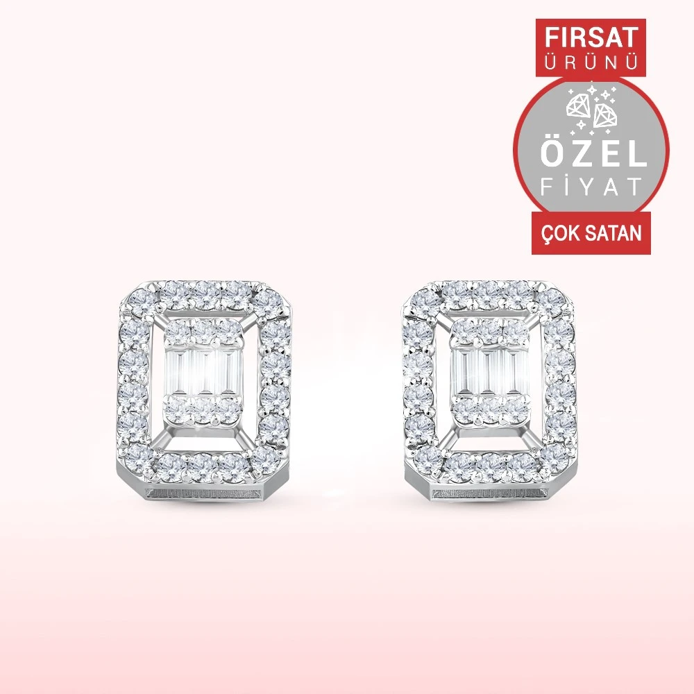 0,23 Karat Pırlantalı Baget Küpe