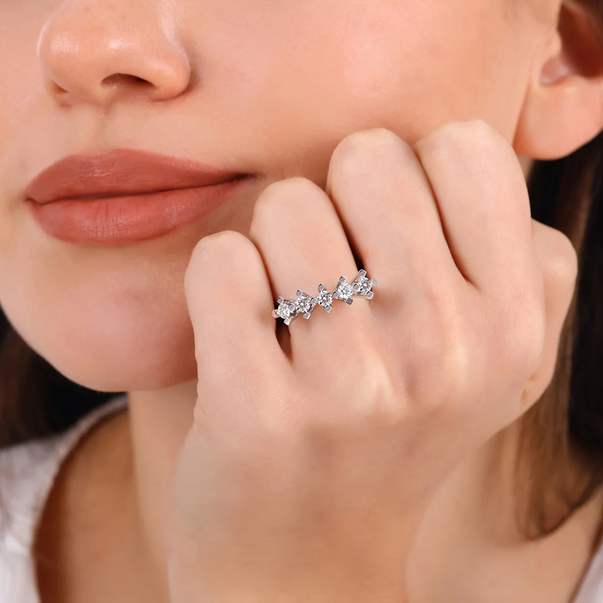 0,70 Karat Pırlanta Beştaş Yüzük