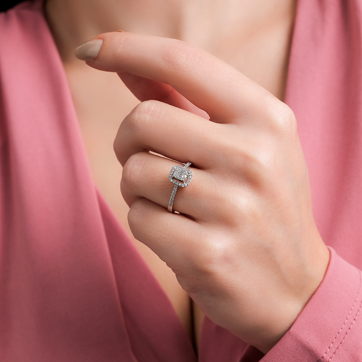 0,30 Karat Pırlantalı Baget Yüzük